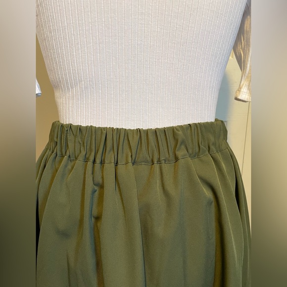 Army Green Pleated Skirt - Picture 5 of 8